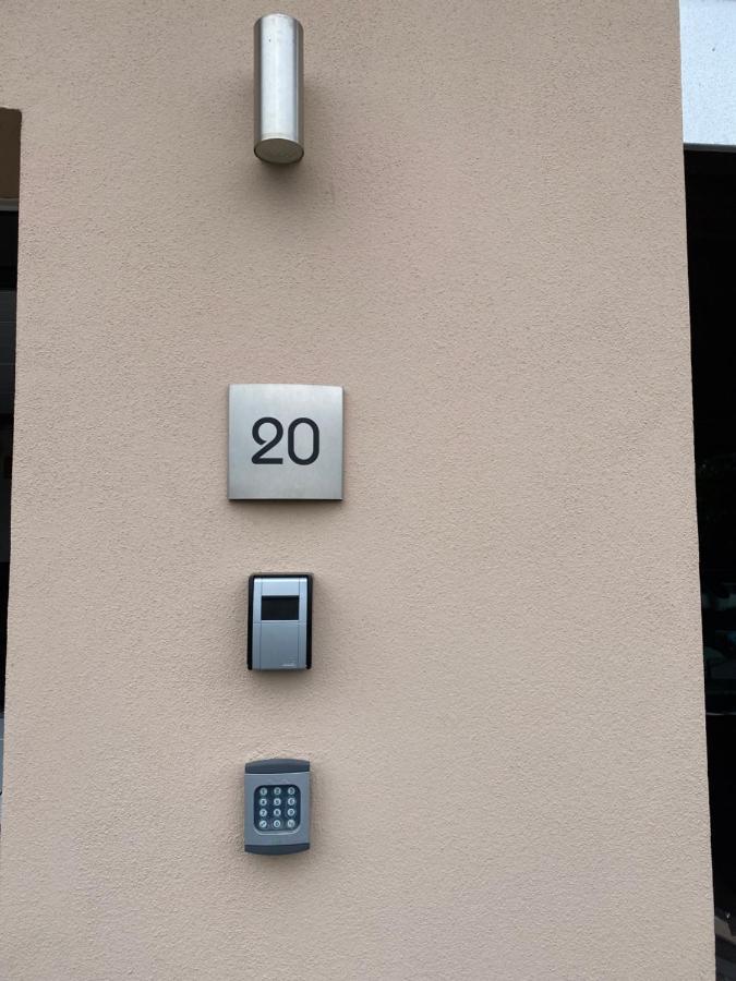 Casa Royale, Boxspring, Wifi, Park For Free, E-wallbox Appartement