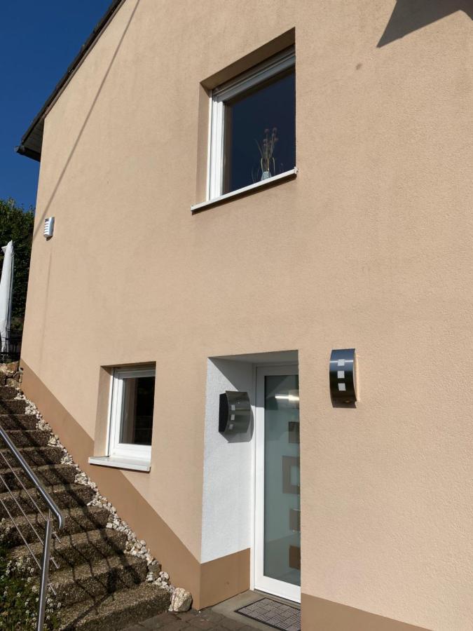 Casa Royale, Boxspring, Wifi, Park For Free, E-wallbox * Gutweiler